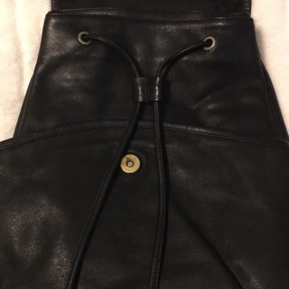 Boulder Ridge Leather Backpack - Picture 5 of 11